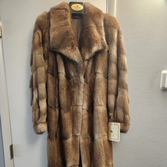 Blonde Muskrat Full Length Coat - Picture 1 of 5
